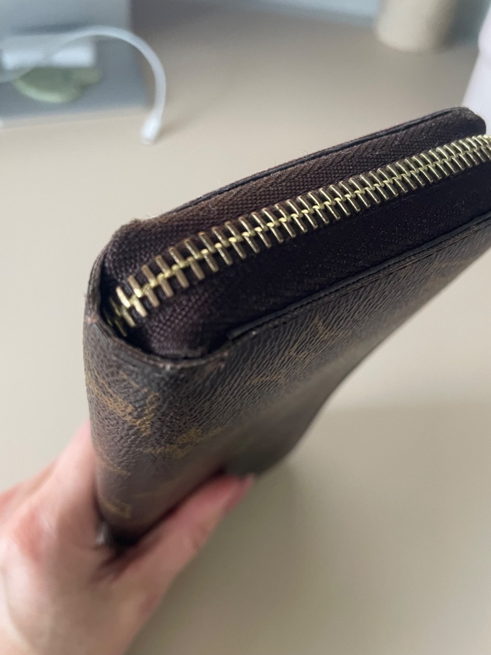 Louis Vuitton Monogram Zippy Wallet | Brown Interior - Picture 3 of 9